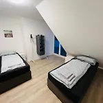 - 9 Bedrooms - 22 Beds - Wifi - Kitchen *