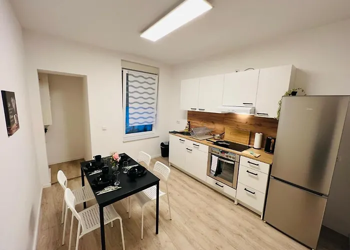 Appartement - 9 Bedrooms - 22 Beds - Wifi - Kitchen