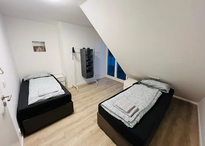 - 9 Bedrooms - 22 Beds - Wifi - Kitchen *