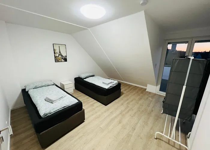 דירה - 9 Bedrooms - 22 Beds - Wifi - Kitchen *